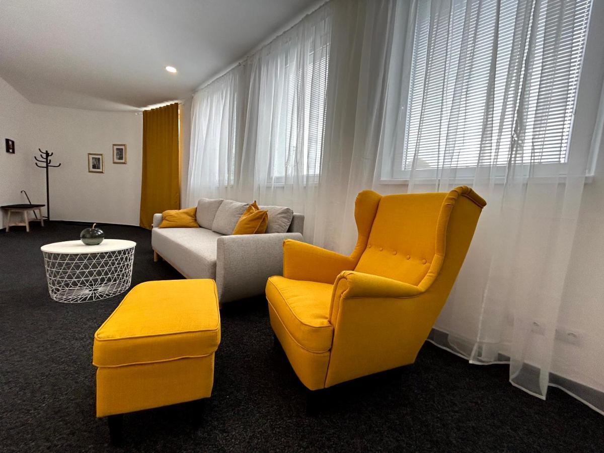 Breza House Apartments Zlín Esterno foto